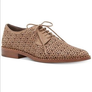 Vince Camuto Oxford